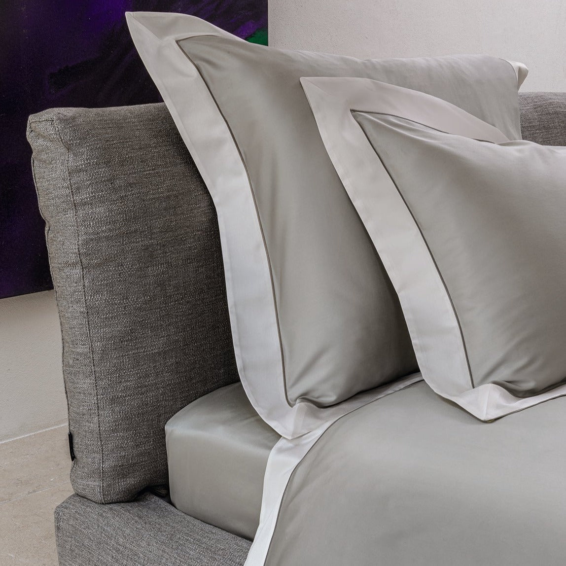Sheet Set in 600TC Cotton Satin with Applied Border - Quadrilateral