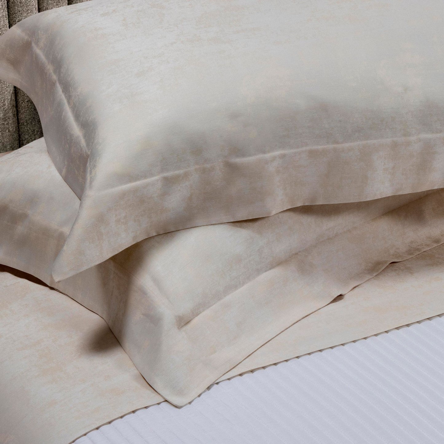 Duvet Cover Set in Cotton Satin Jacquard 300TC - Shades