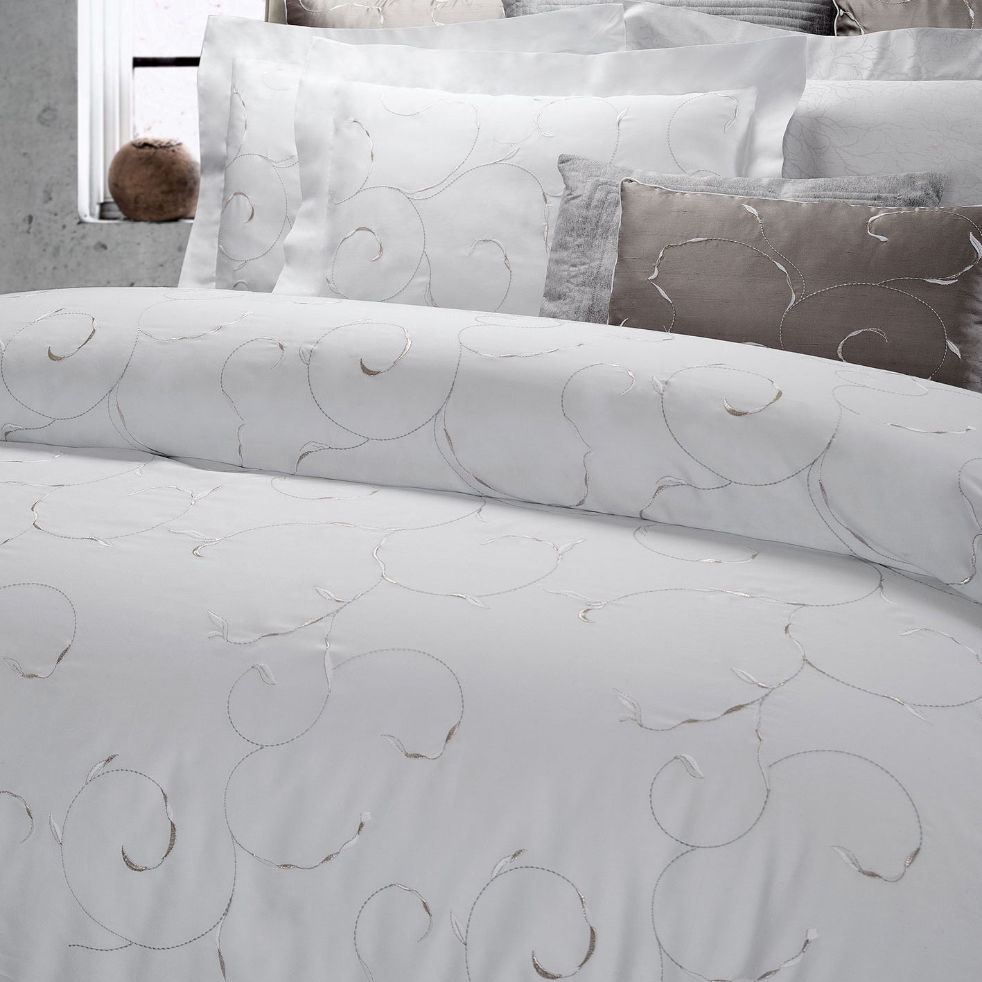 300TC Cotton Satin Duvet Cover Set with All Over Embroidery - Argentario