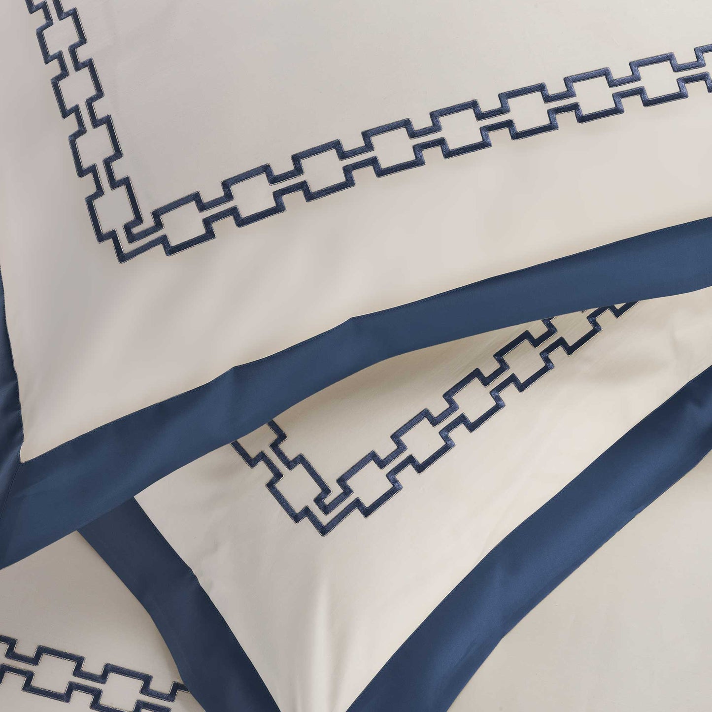 Sheet Set in 600TC Cotton Satin with Hand-Embossed Greek Border - Medicea