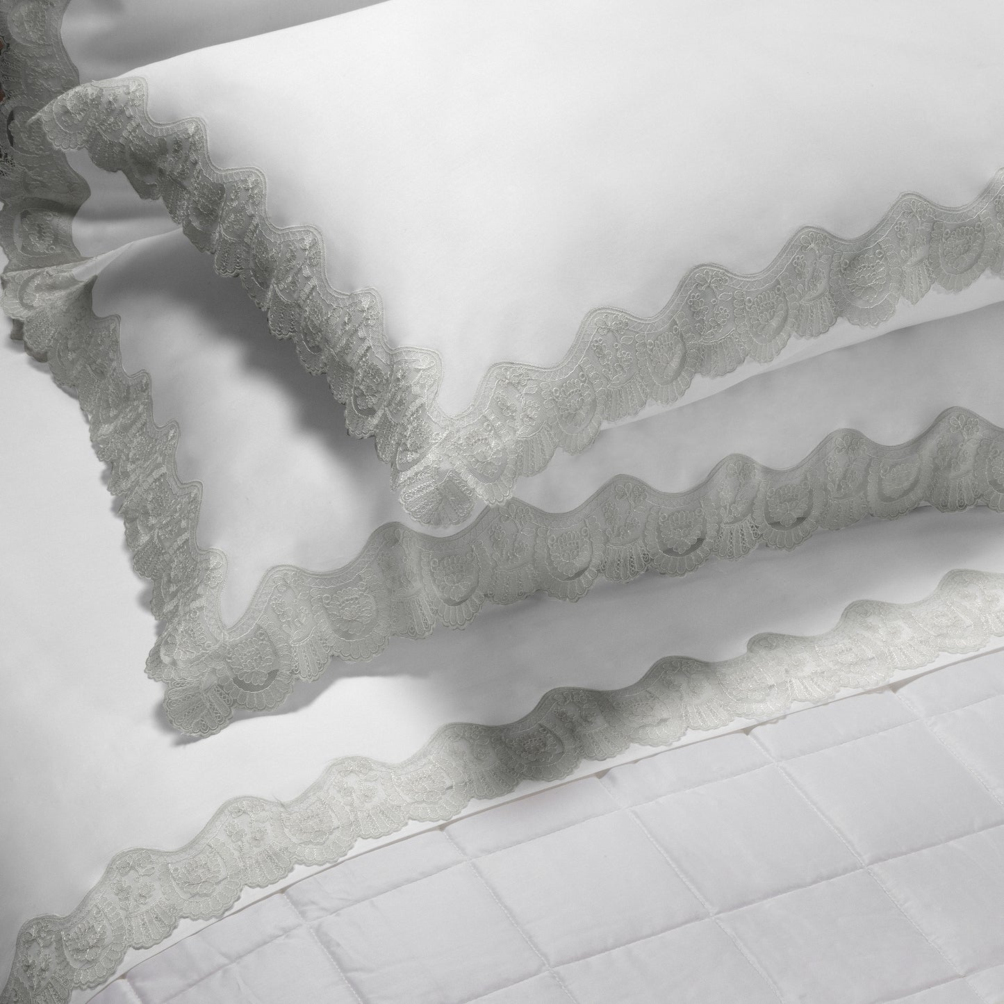 Pillowcase in 300TC Cotton Satin with Lace - Cleopatra
