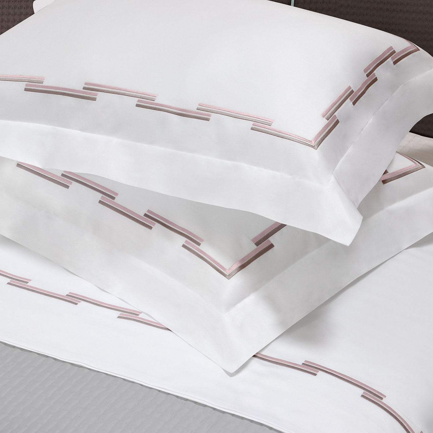Embroidered 300TC Cotton Satin Sheet Set - Gabrio