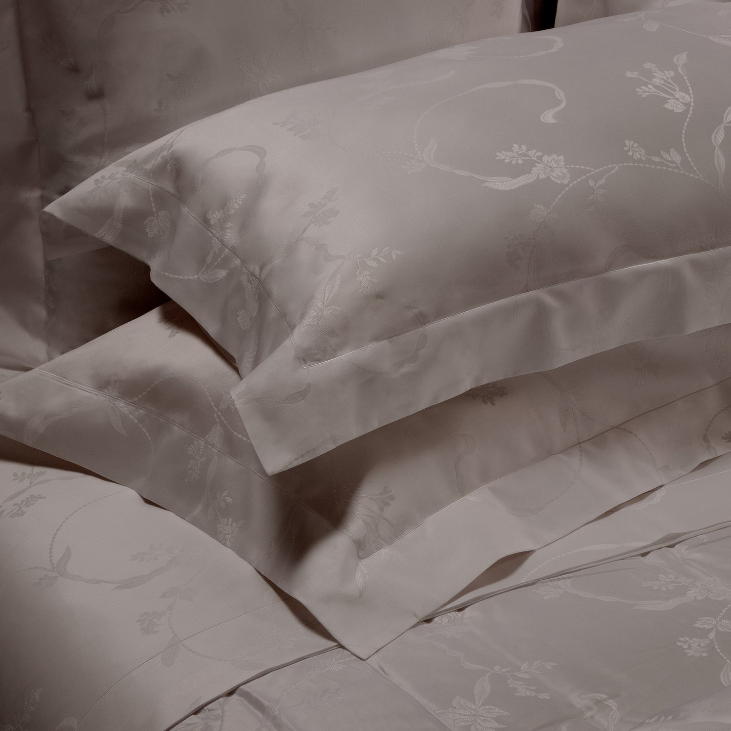 Sheet Set in Egyptian Cotton Satin Jacquard 600TC - Livia