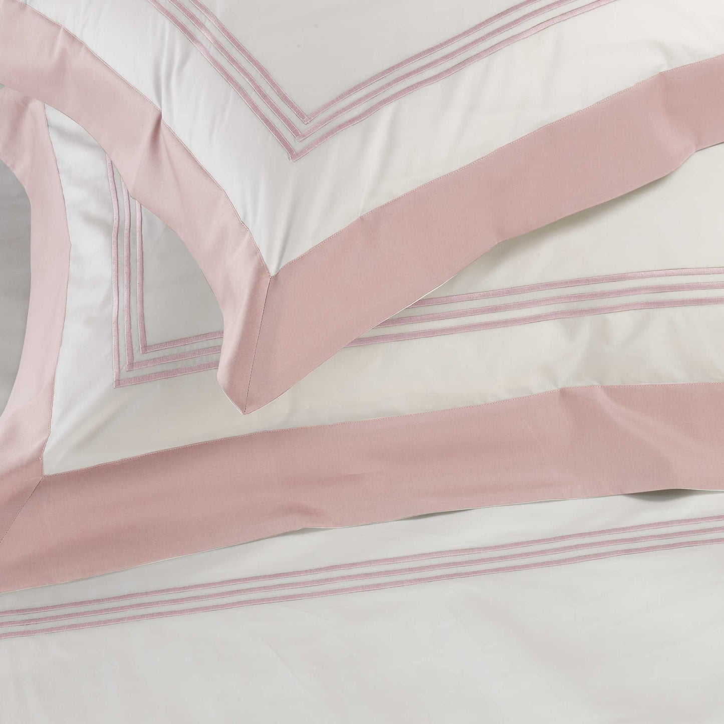 600TC Cotton Satin Duvet Cover Set with Embroidered Three Wands - Sforza