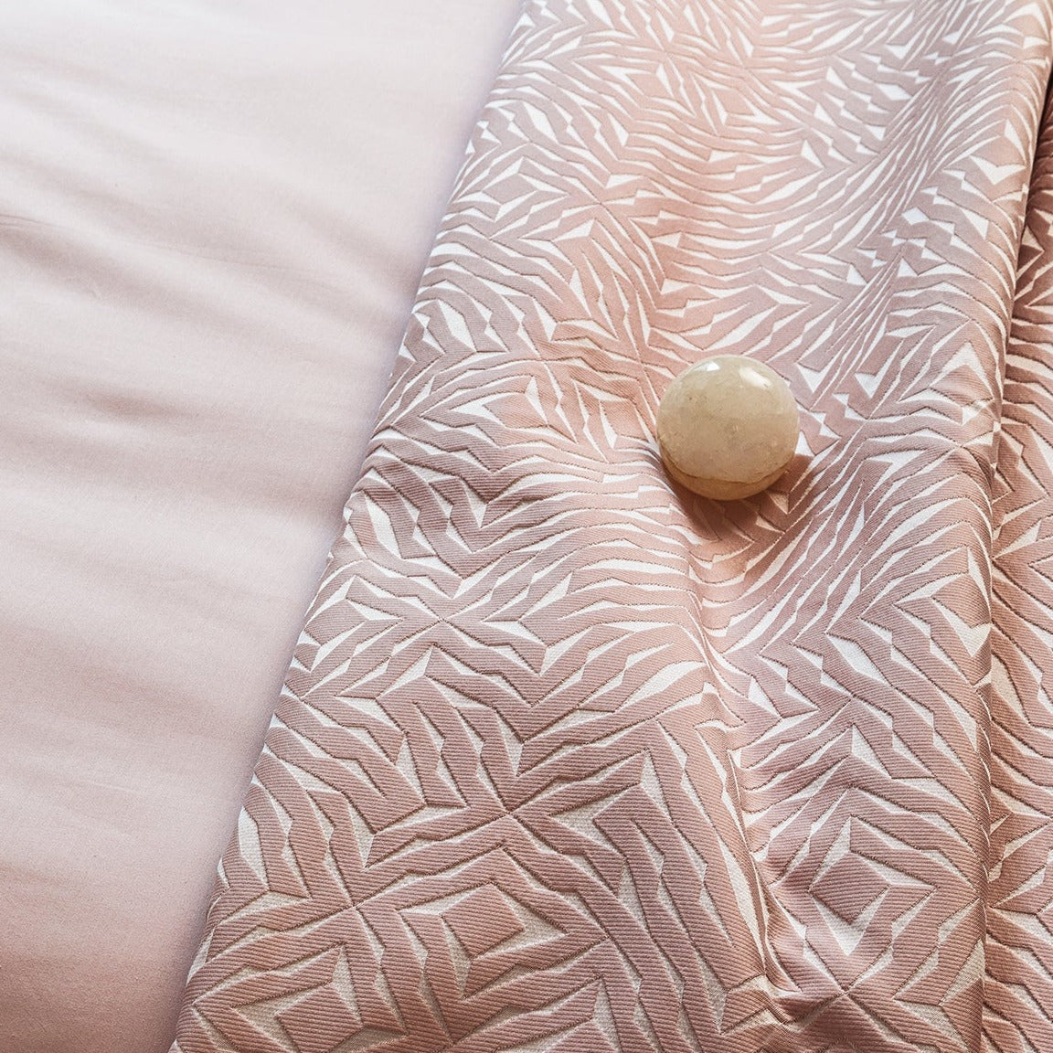 Duvet Cover Set in 600TC Cotton Satin Reversible with Piping - City Life