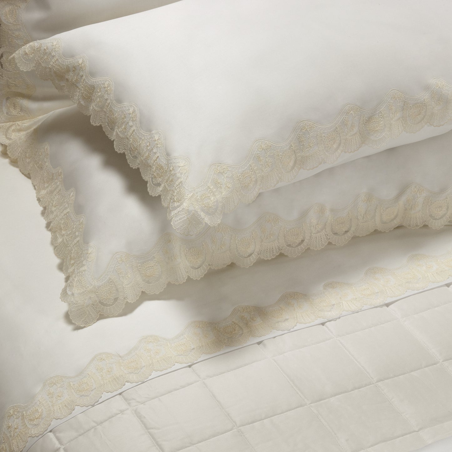 Sheet Set in 300TC Cotton Satin with Lace - Cleopatra