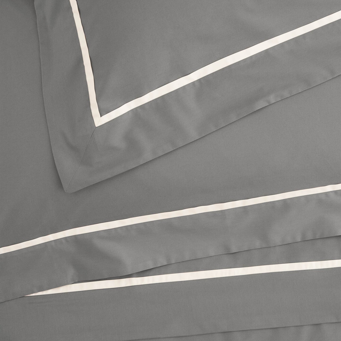 200TC Percale Cotton Sheet Set with Contrasting Embroidered Rod - Opera