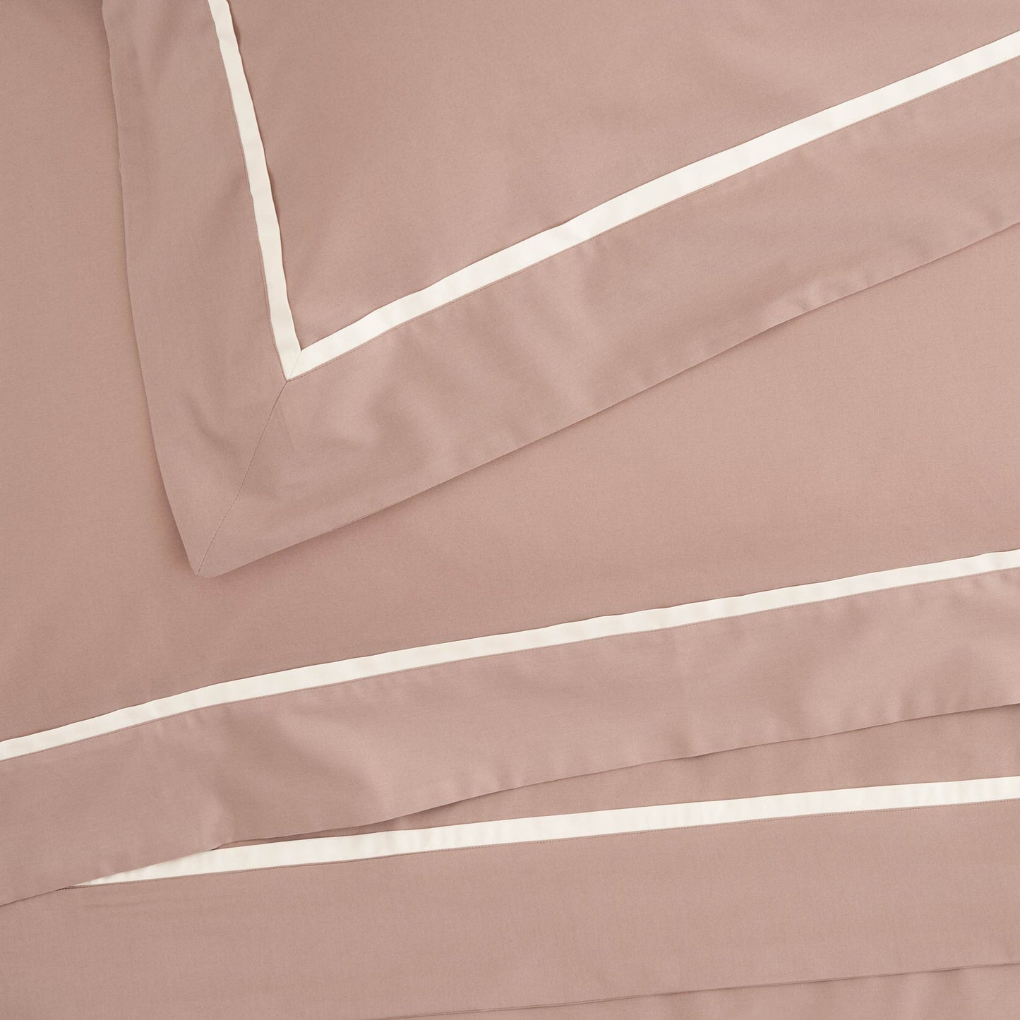 200TC Percale Cotton Sheet Set with Contrasting Embroidered Rod - Opera