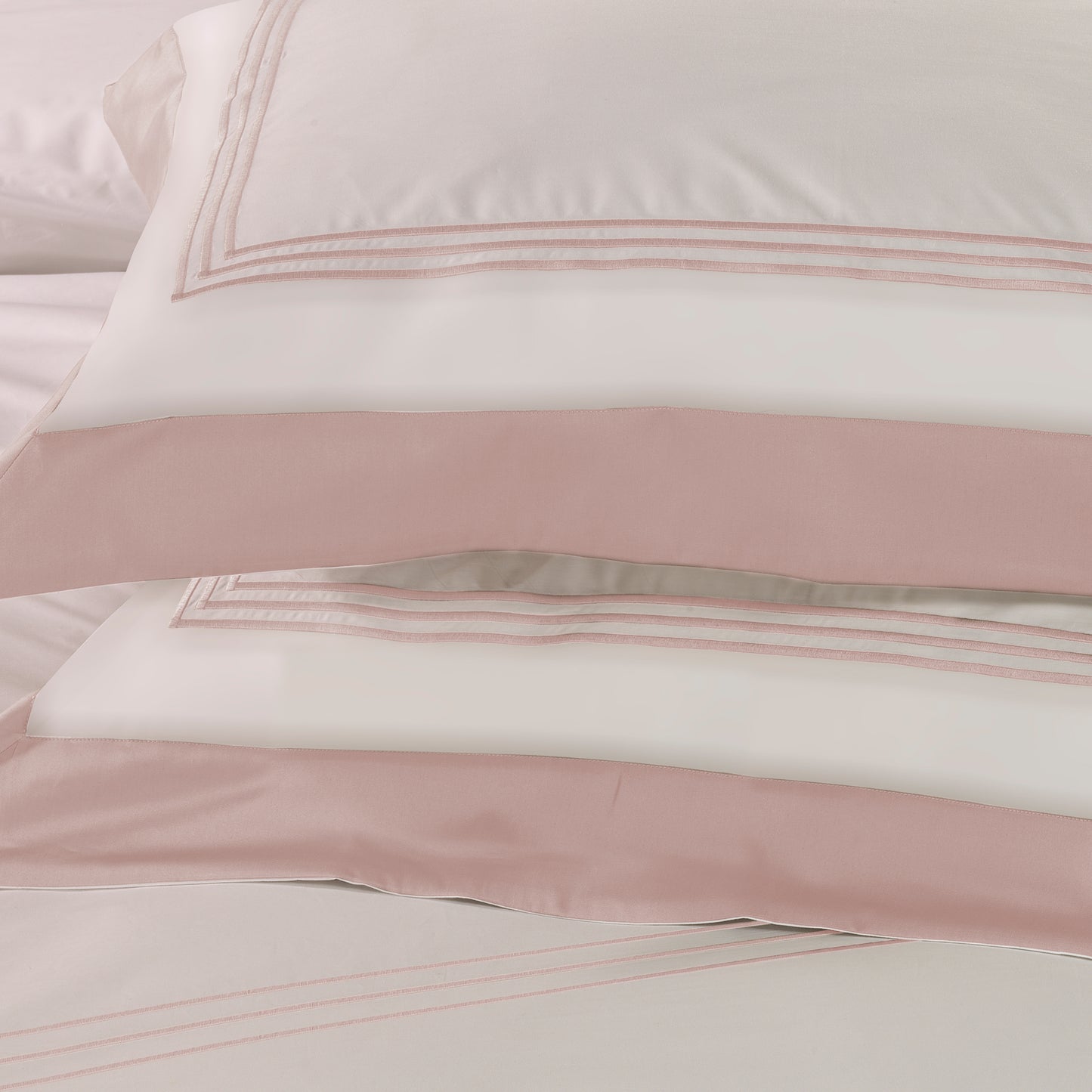 600TC Cotton Satin Duvet Cover Set with Embroidered Three Wands - Sforza